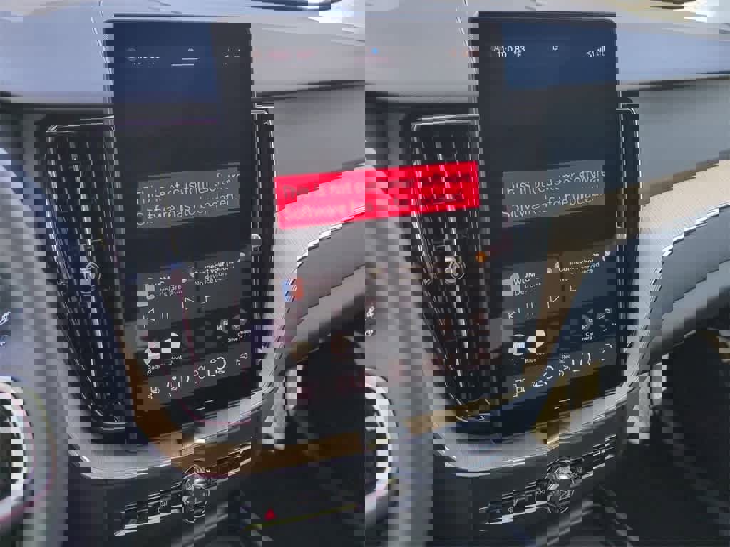 Used 2026 Volvo XC60 B5 Plus w/ Protection Package Premier image 28