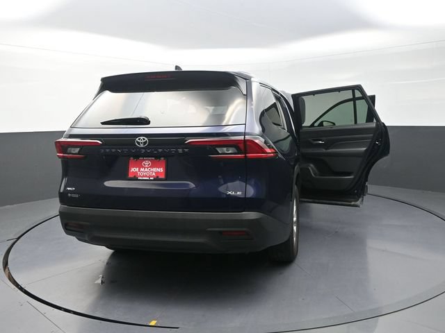 Used 2025 Toyota Grand Highlander AWD image 45