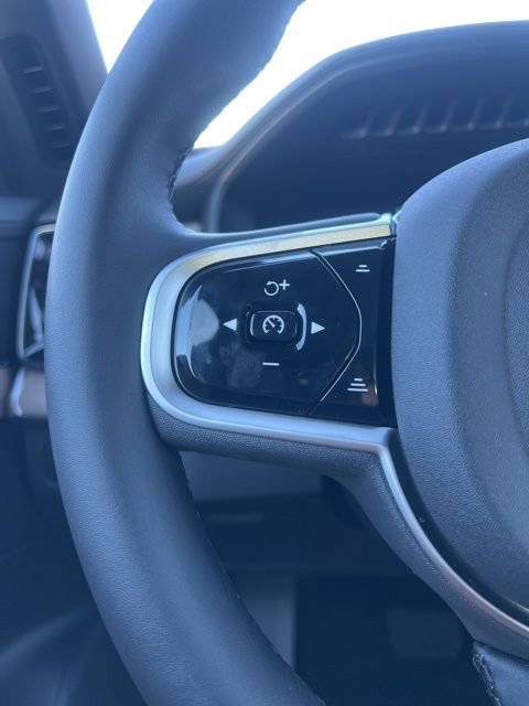 New 2026 Volvo XC90 B5 Core image 13