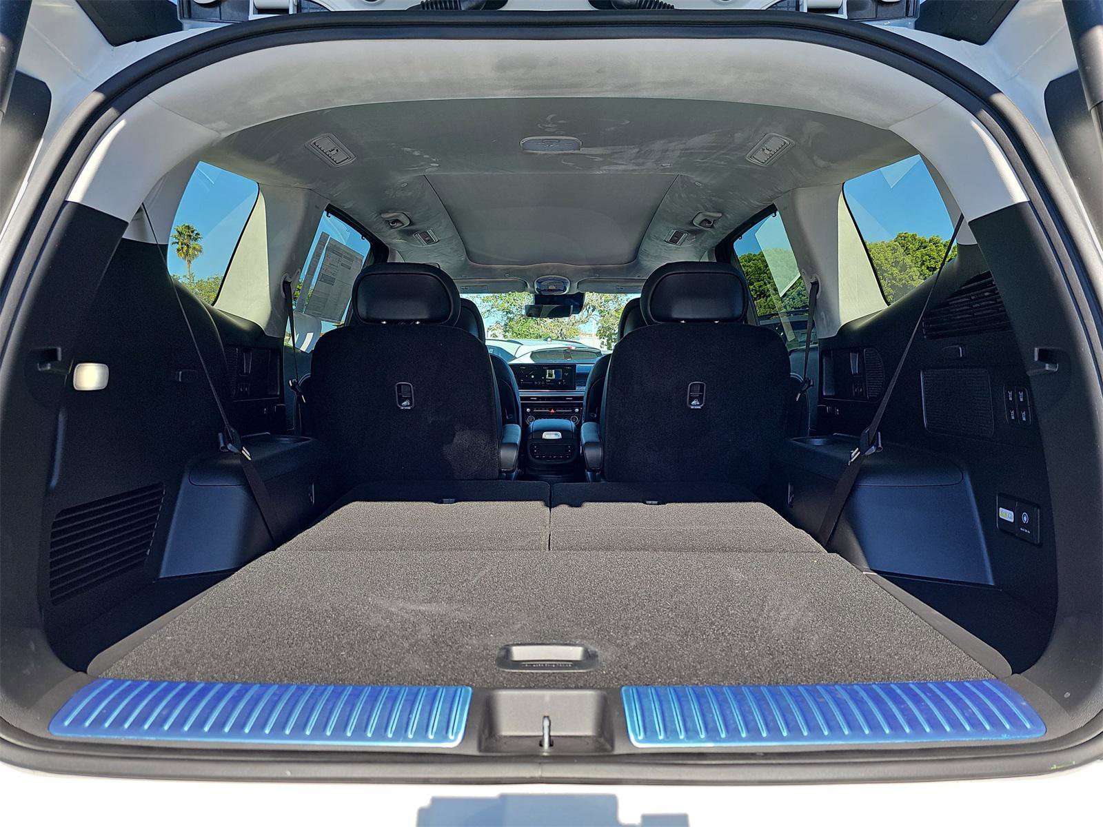 New 2026 Hyundai Ioniq 9 Calligraphy image 14