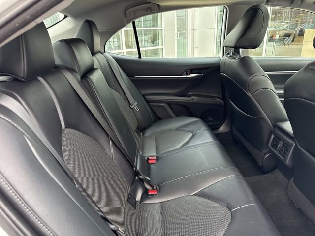 Used 2021 Toyota Camry XLE image 32