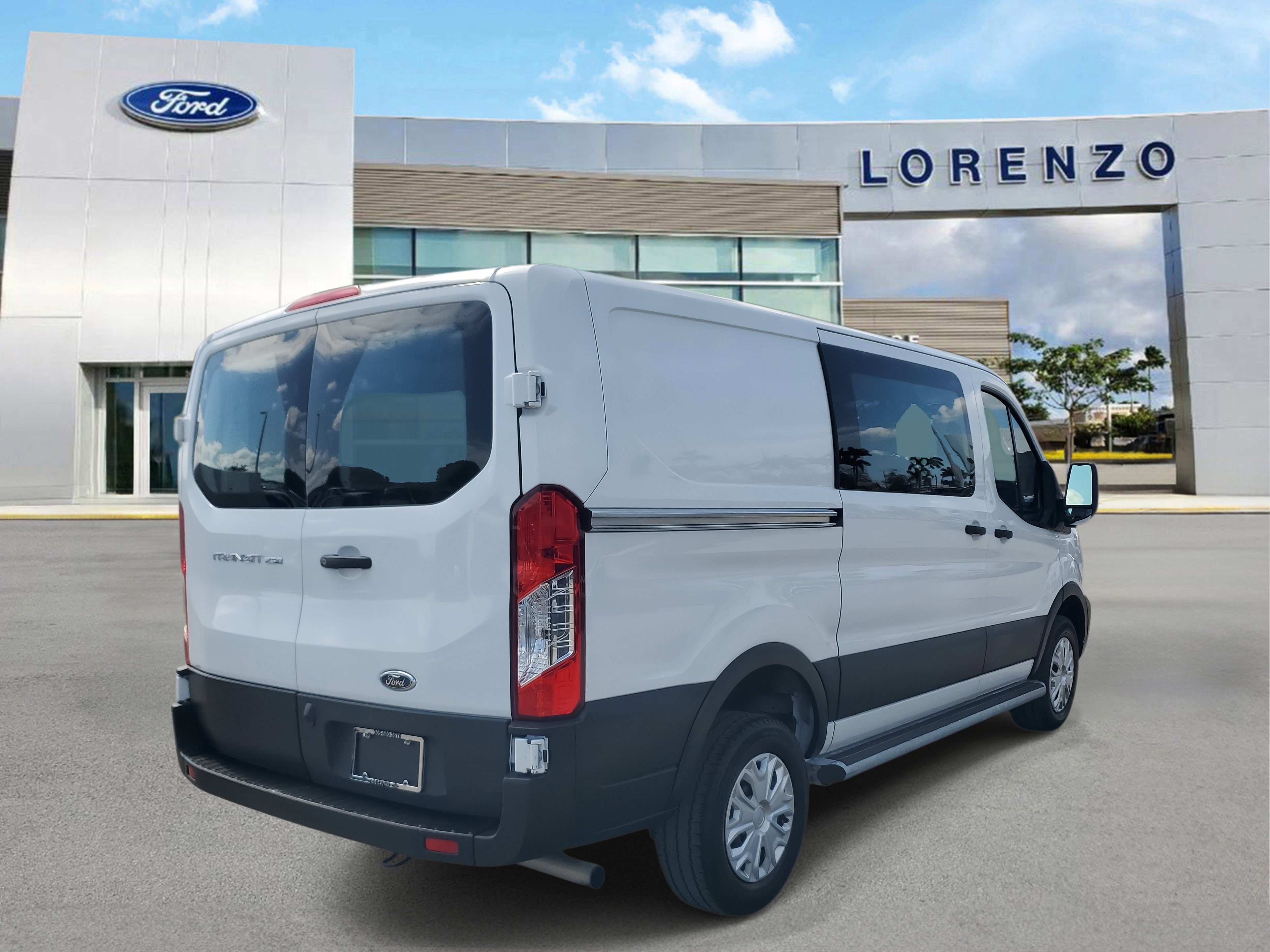 Used 2024 Ford Transit 250 Low Roof w/ Exterior Upgrade Package image 5