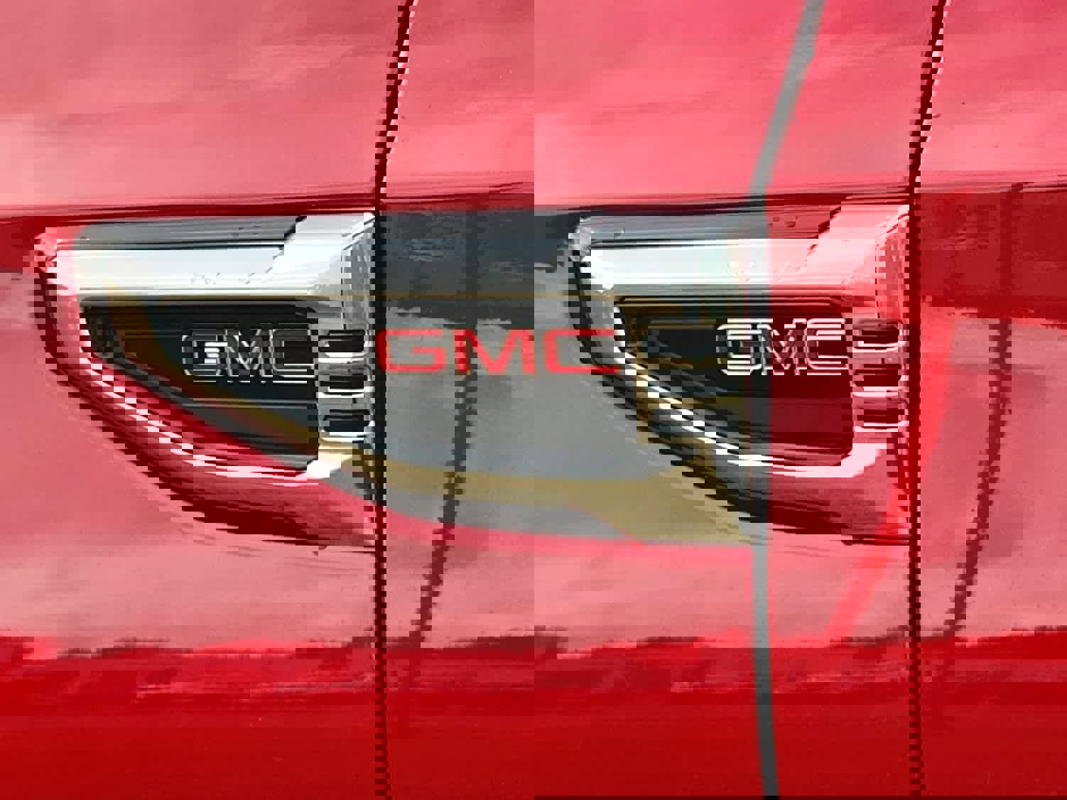 New 2026 GMC Yukon Denali w/ LPO, Floor Liner Package image 18