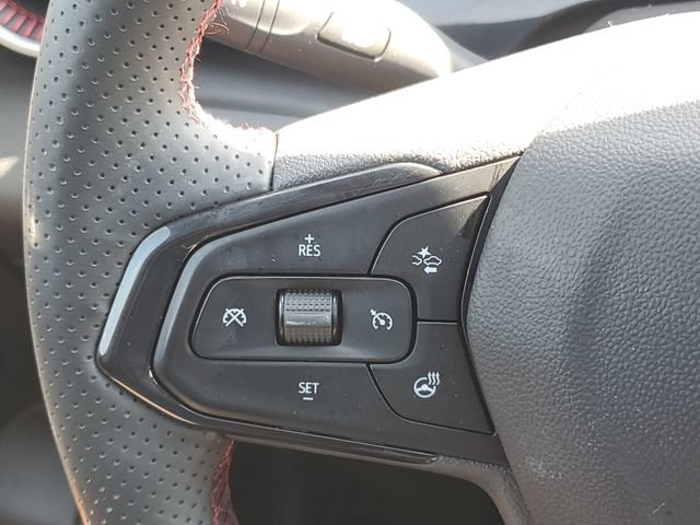 Certified 2024 Chevrolet Trax RS w/ Driver Confidence Package FWD image 21