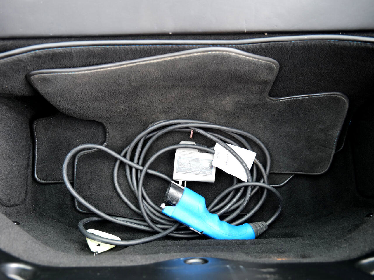 Used 2015 BMW i8 image 57