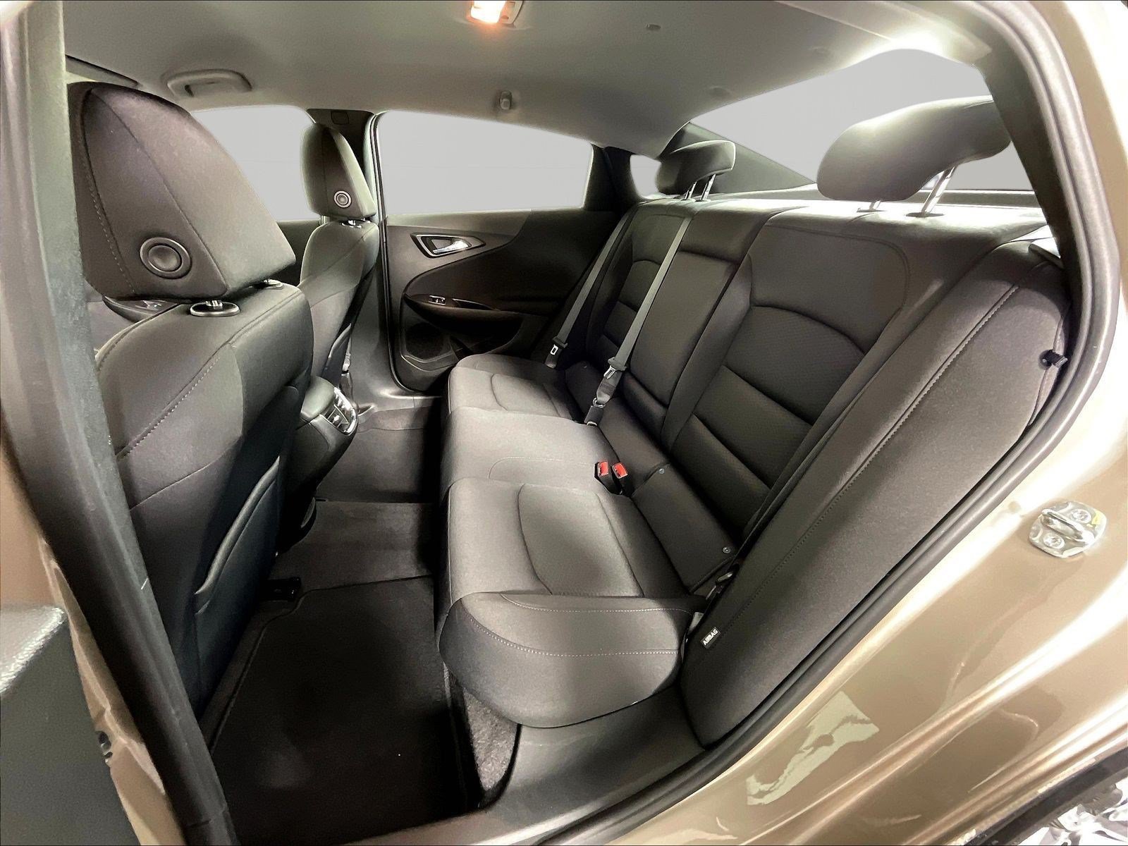 Used 2022 Chevrolet Malibu LT FWD image 21