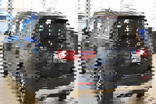 New 2025 Mercedes-Benz GLB 250 4MATIC image 9