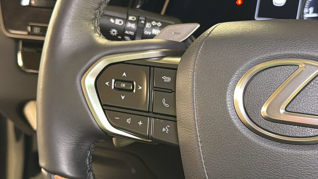 Used 2024 Lexus RX 350 Premium w/ Accessory Package (K3) image 31