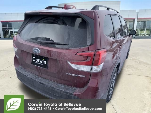 Used 2021 Subaru Forester Premium w/ Popular Package #1 image 3