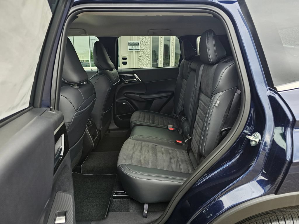 New 2026 Mitsubishi Outlander SE AWD/4WD image 13