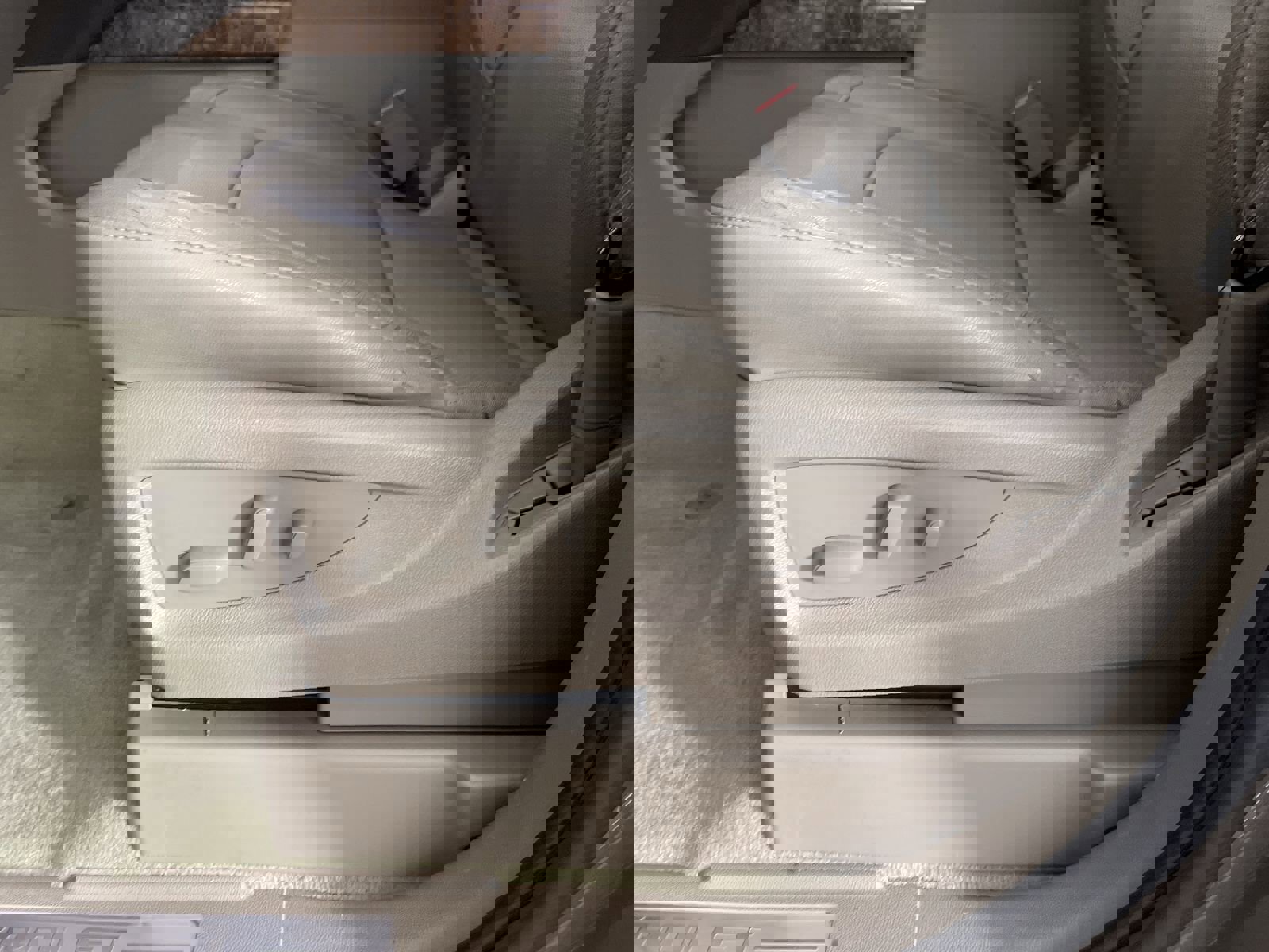 Used 2015 Chevrolet Tahoe LTZ image 14