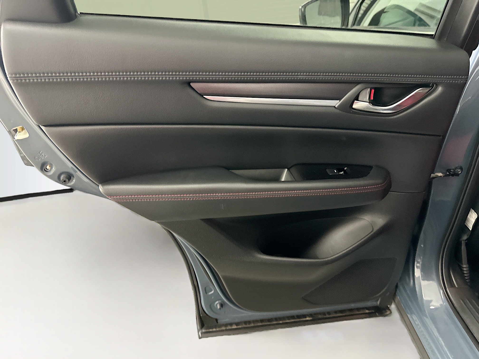 Used 2021 MAZDA CX-5 Carbon Edition image 28