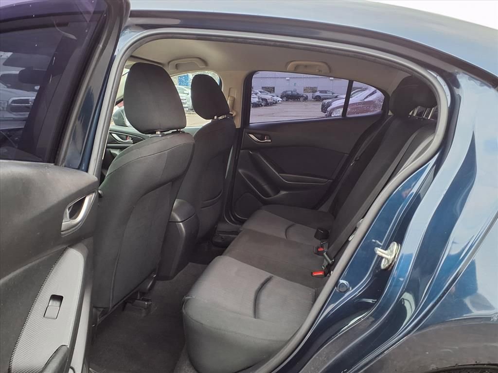 Used 2014 MAZDA MAZDA3 i Sport image 10