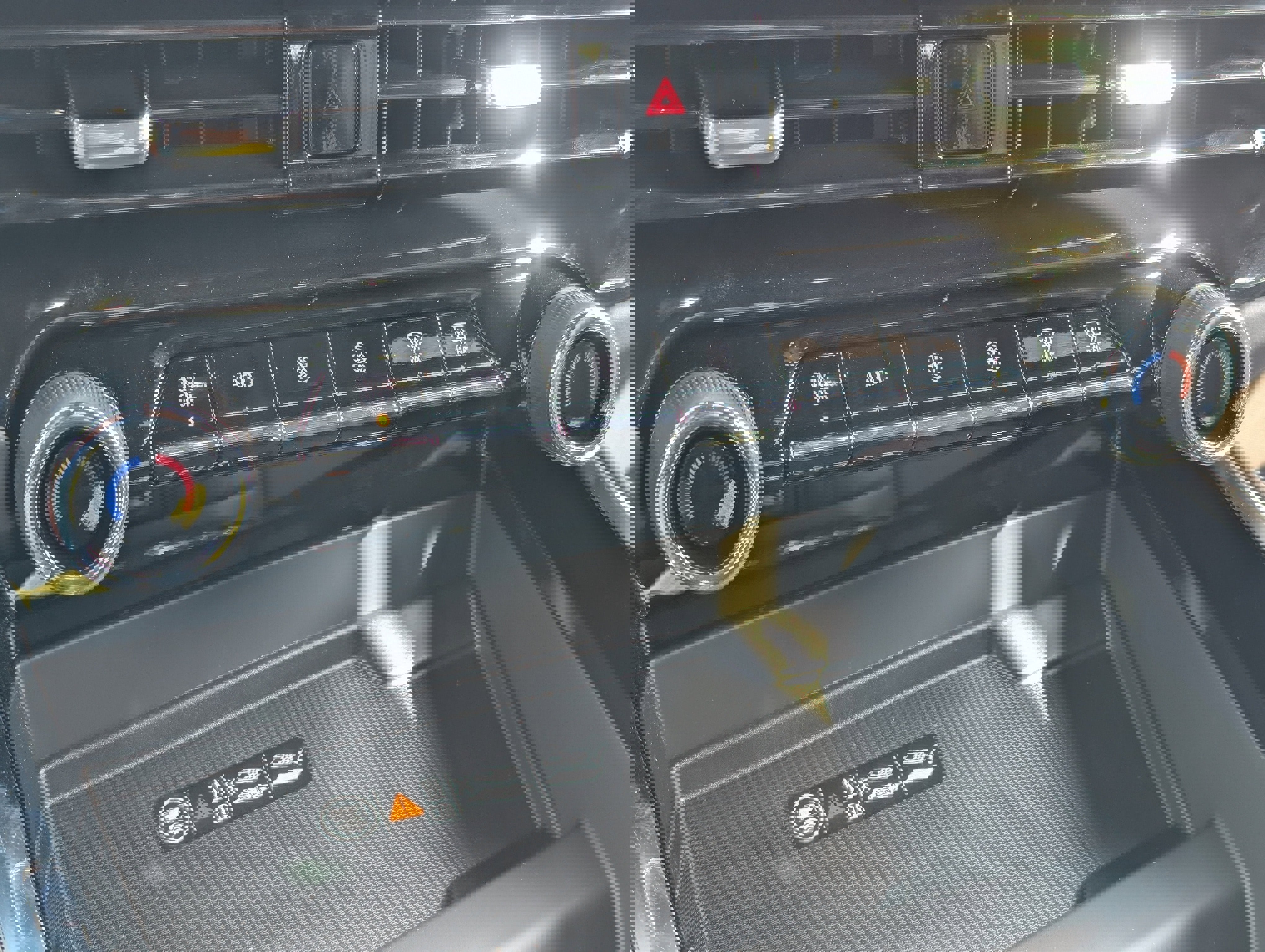 New 2025 Chevrolet Suburban Premier image 18