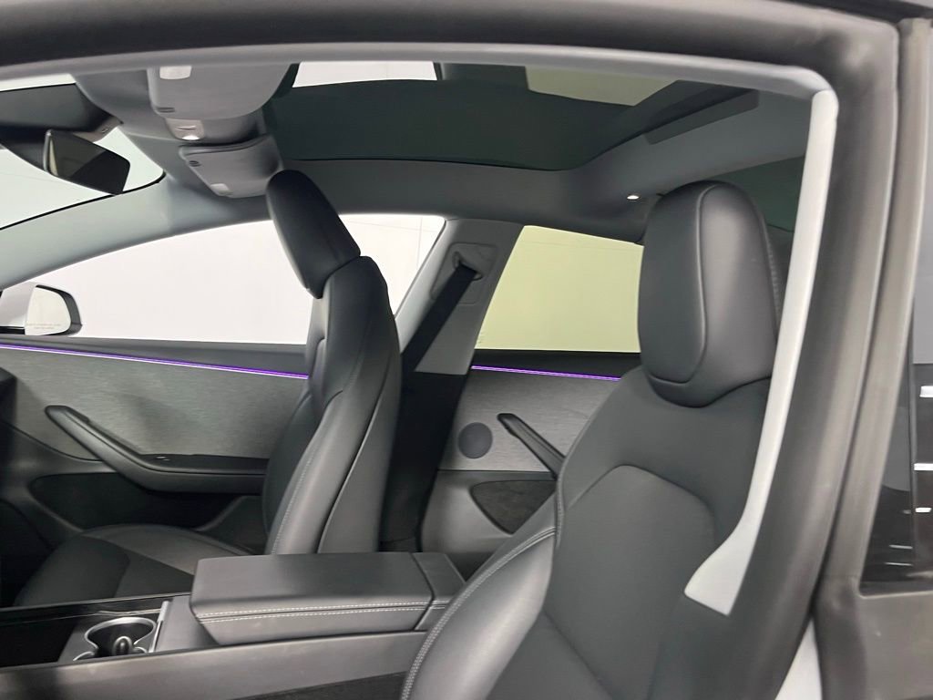 Used 2025 Tesla Model 3 Long Range image 23