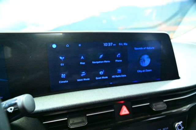 Used 2024 Kia EV6 Wind image 34