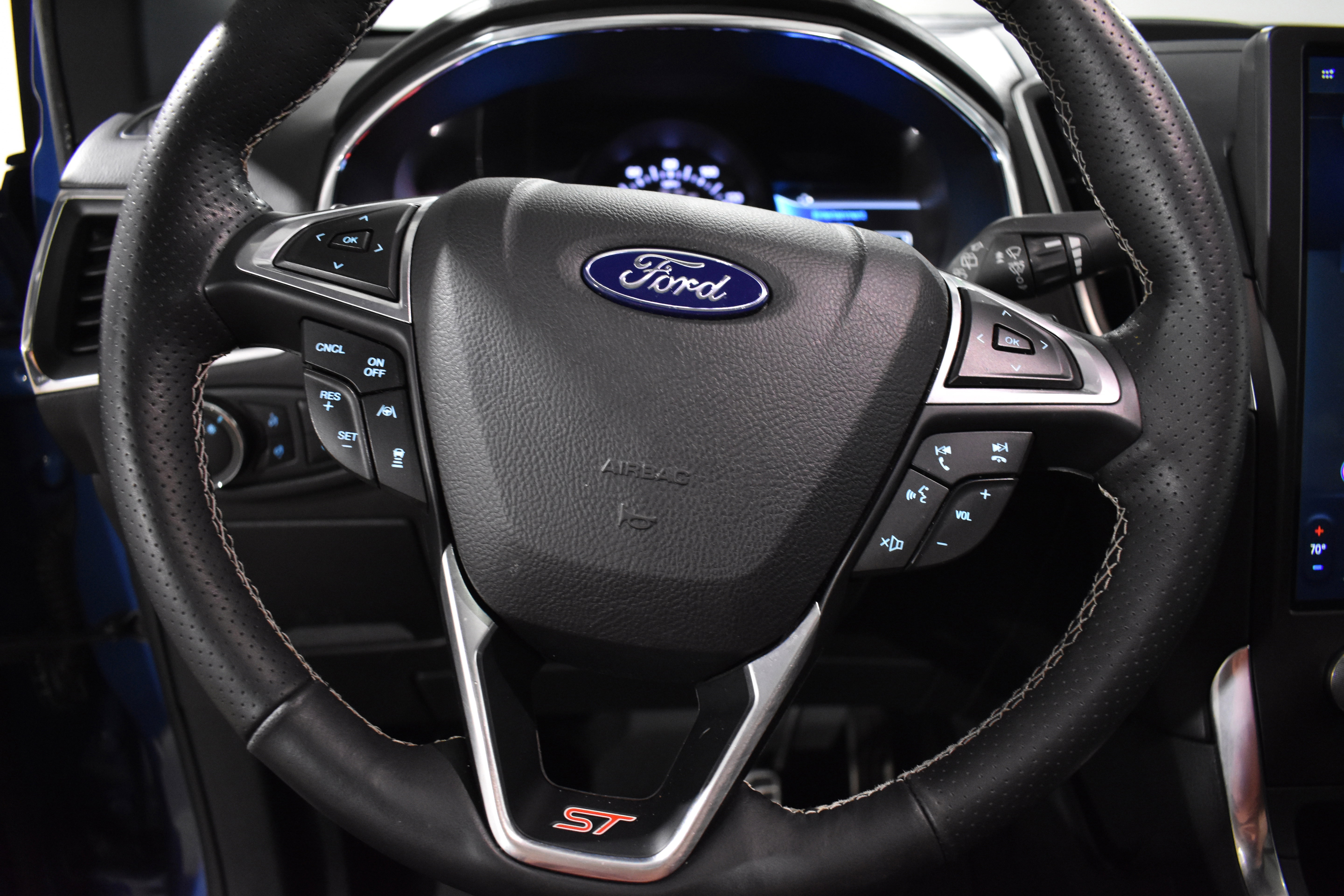 Used 2021 Ford Edge ST w/ Equipment Group 401A image 16