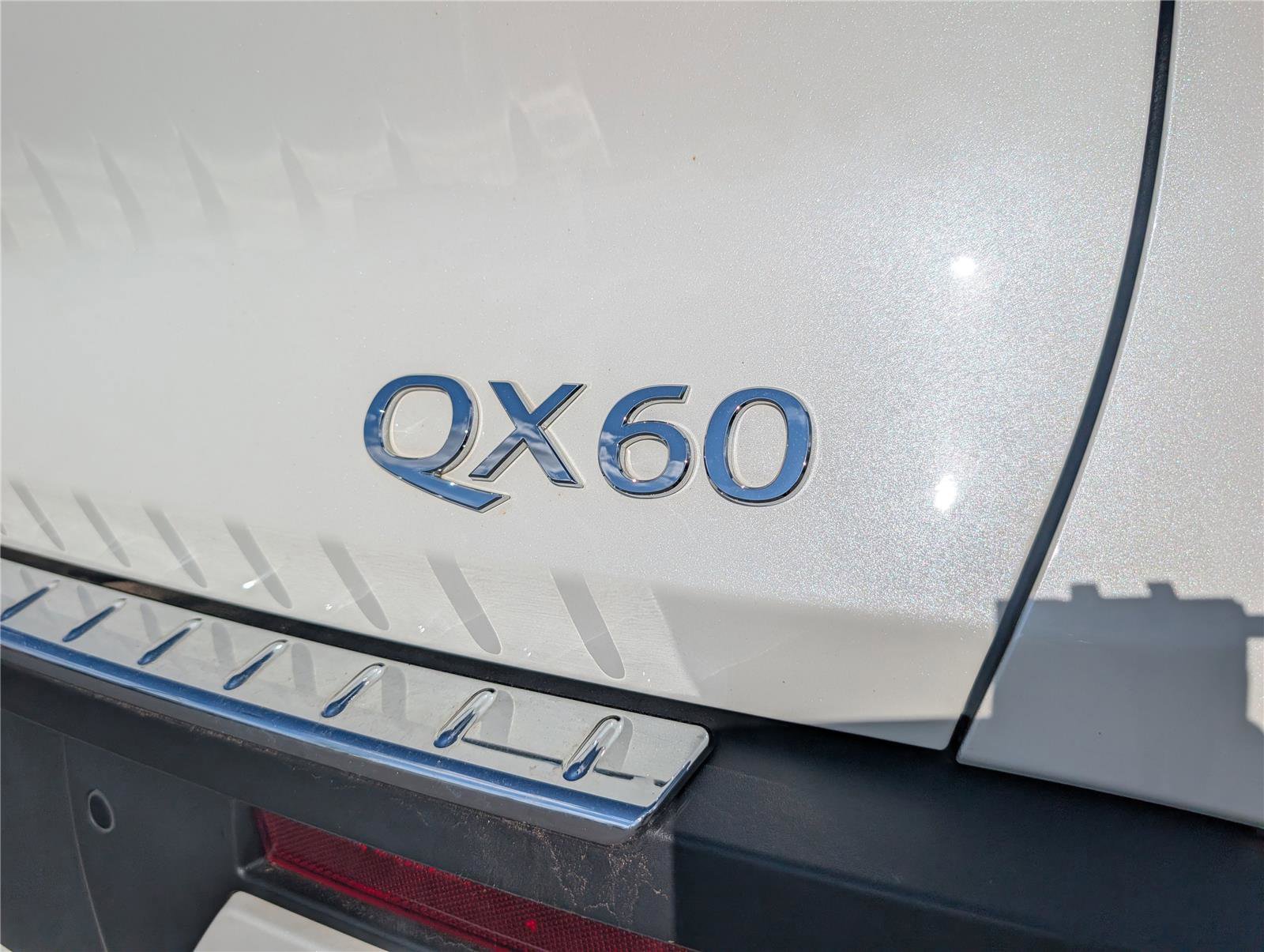 Used 2023 INFINITI QX60 Luxe w/ Cargo Package image 10