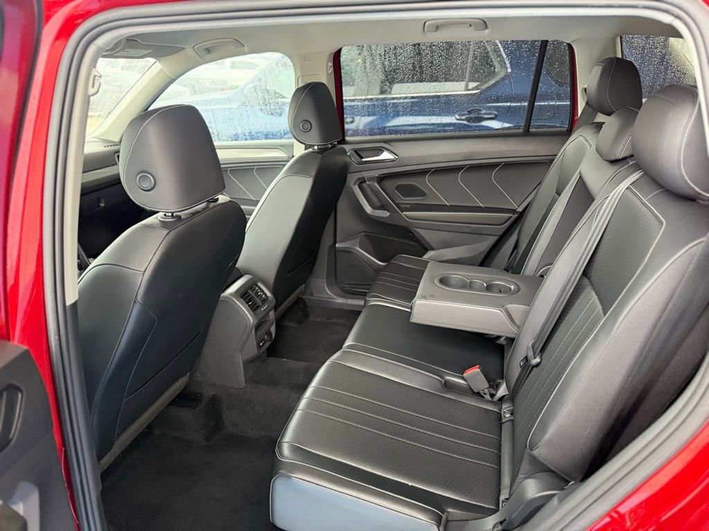 Used 2022 Volkswagen Tiguan SE image 16