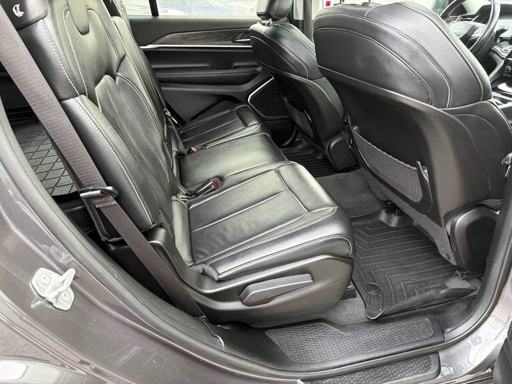 Used 2022 Jeep Grand Cherokee L Limited image 15