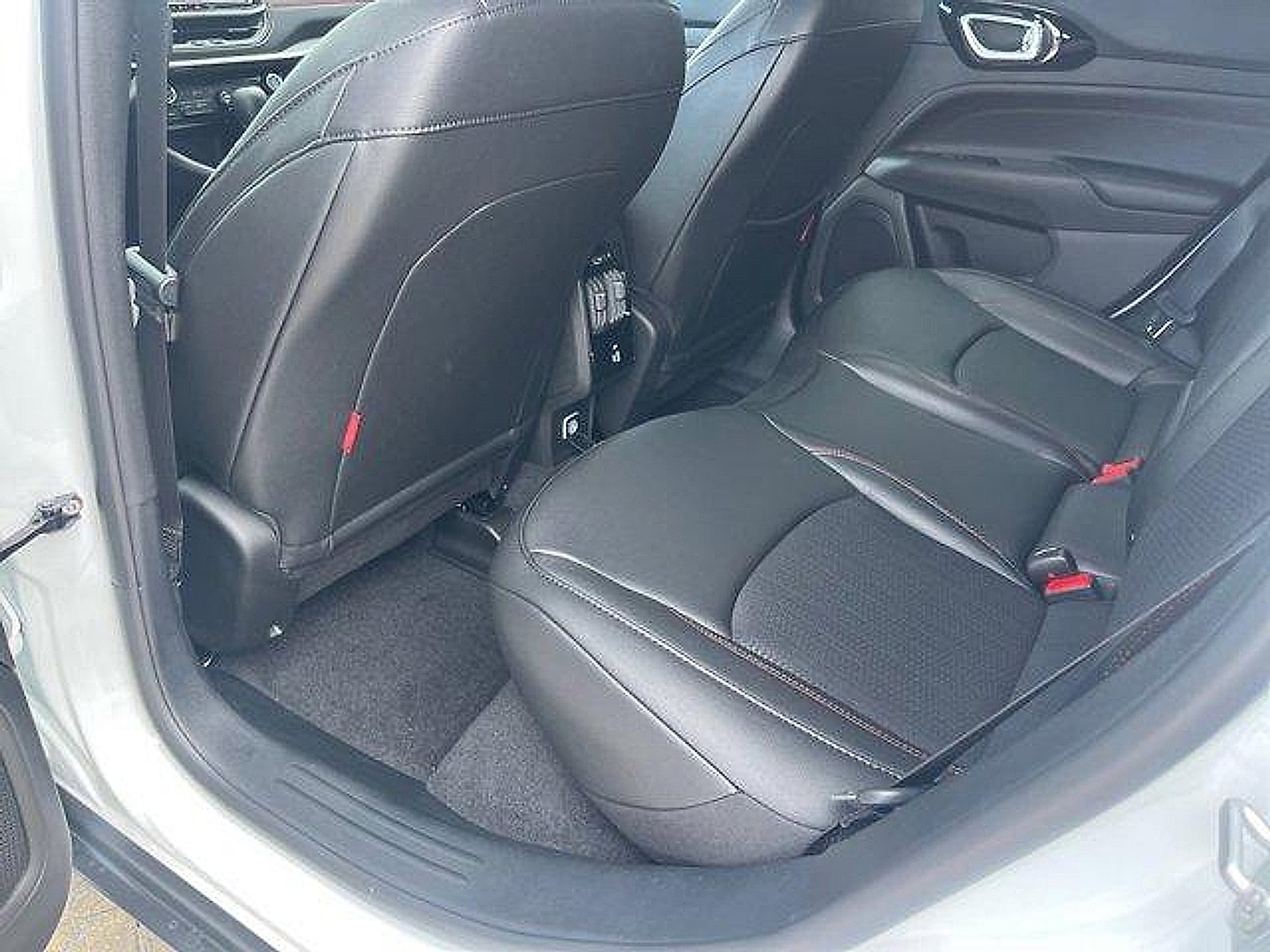 New 2026 Jeep Compass Trailhawk image 12