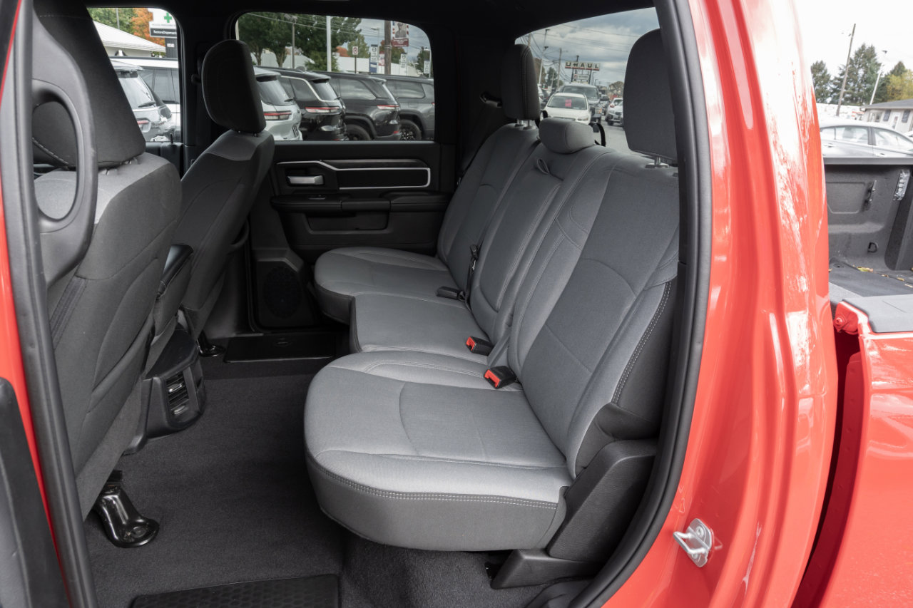 Used 2024 RAM 2500 Big Horn w/ Bed Utility Group image 23