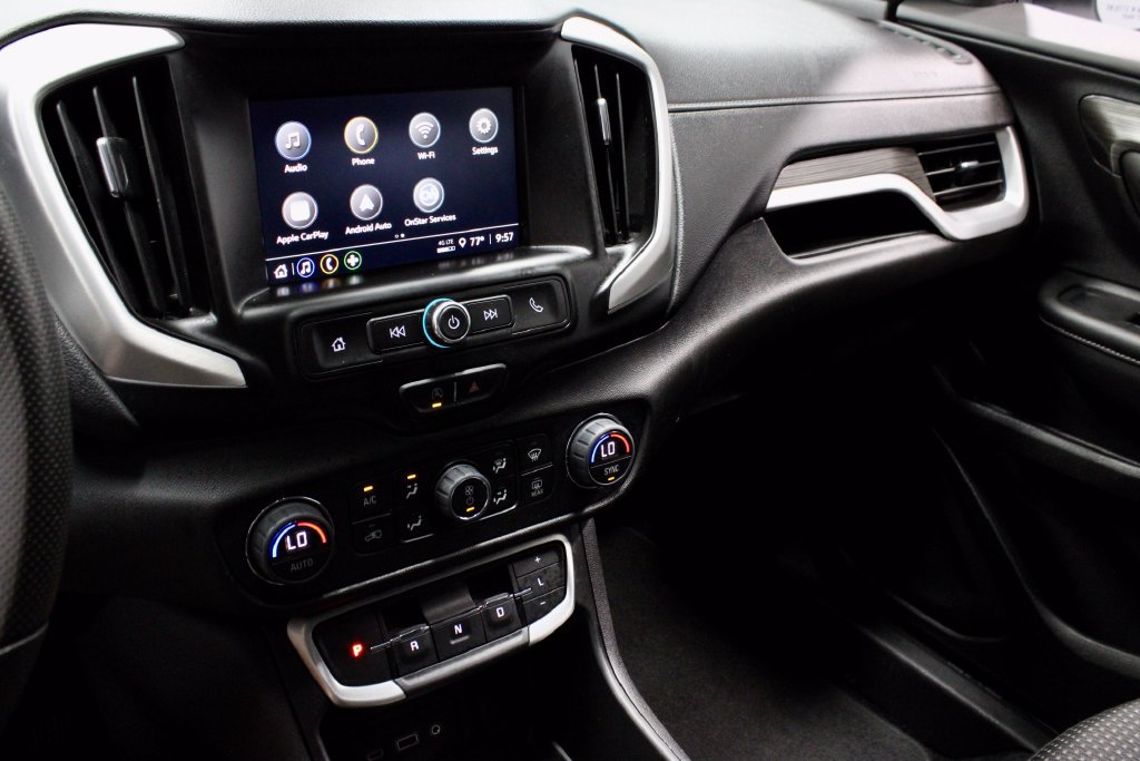 Used 2024 GMC Terrain SLE w/ Driver Convenience Package FWD image 30