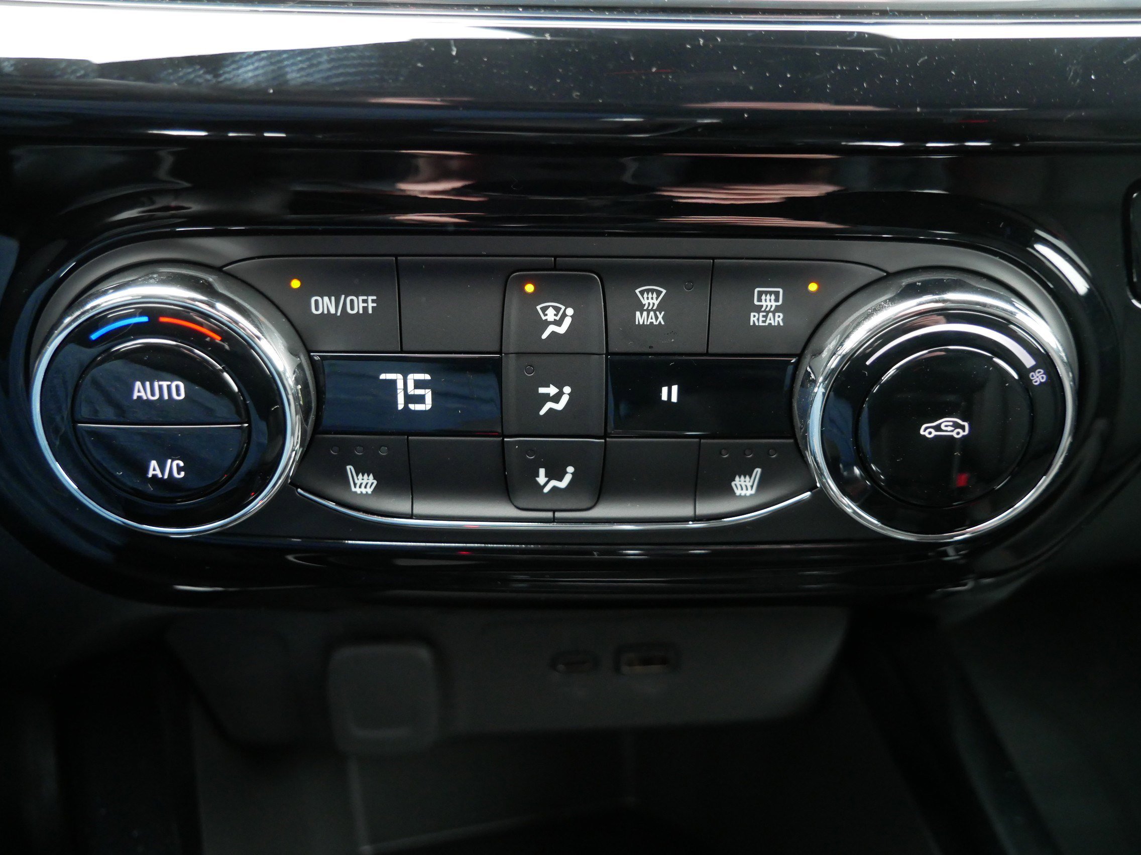 New 2026 Chevrolet Trax RS w/ Driver Confidence Package FWD image 8
