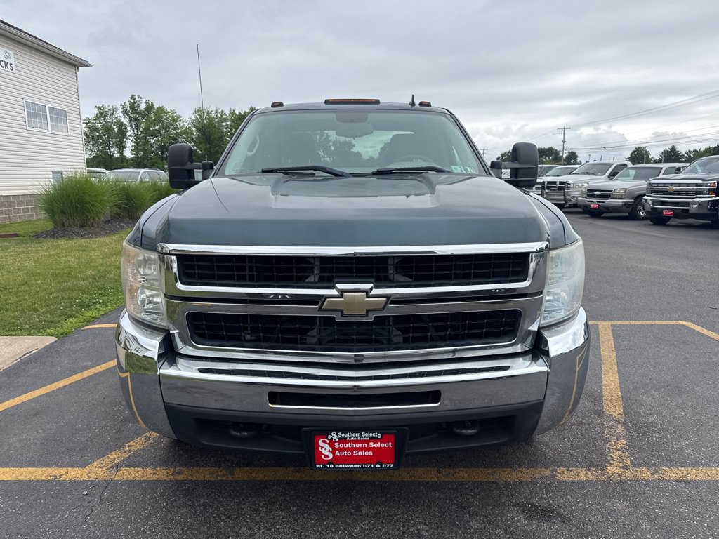 Used 2009 Chevrolet Silverado 2500 W/T w/ Snow Plow Prep Package AWD/4WD image 3