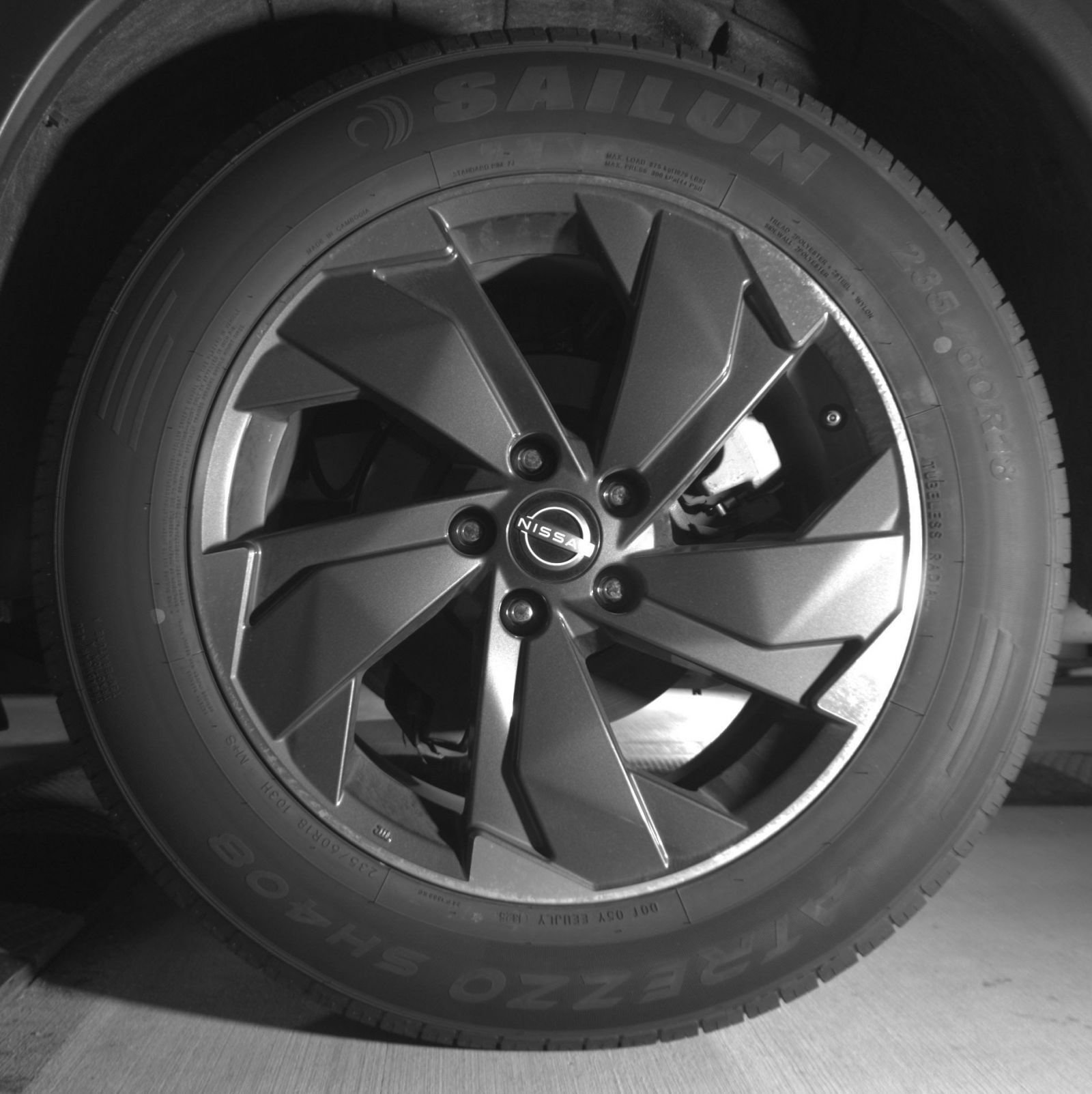 Used 2025 Nissan Rogue SV FWD image 17