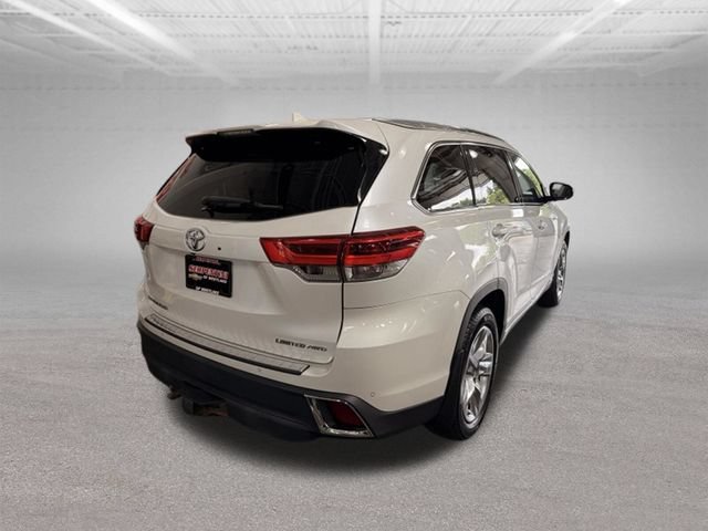 Used 2017 Toyota Highlander AWD V6 image 24