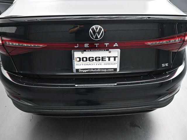 New 2026 Volkswagen Jetta SE FWD image 12