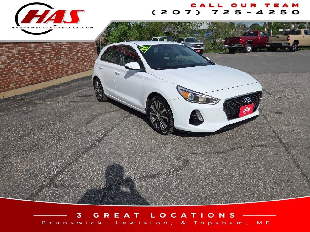 Used 2018 Hyundai Elantra GT w/ Style Package 02 FWD image 4