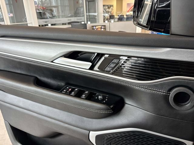 New 2025 Jeep Wagoneer Series II w/ Convenience Group I image 12