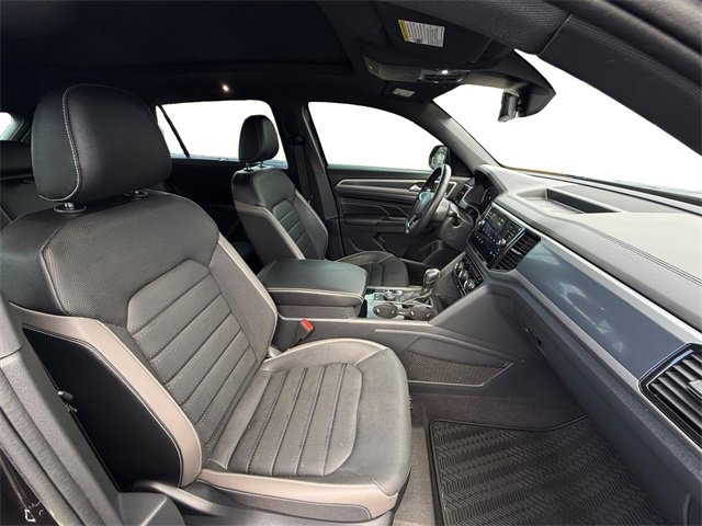 Used 2020 Volkswagen Atlas Cross Sport SEL Premium R-Line image 17