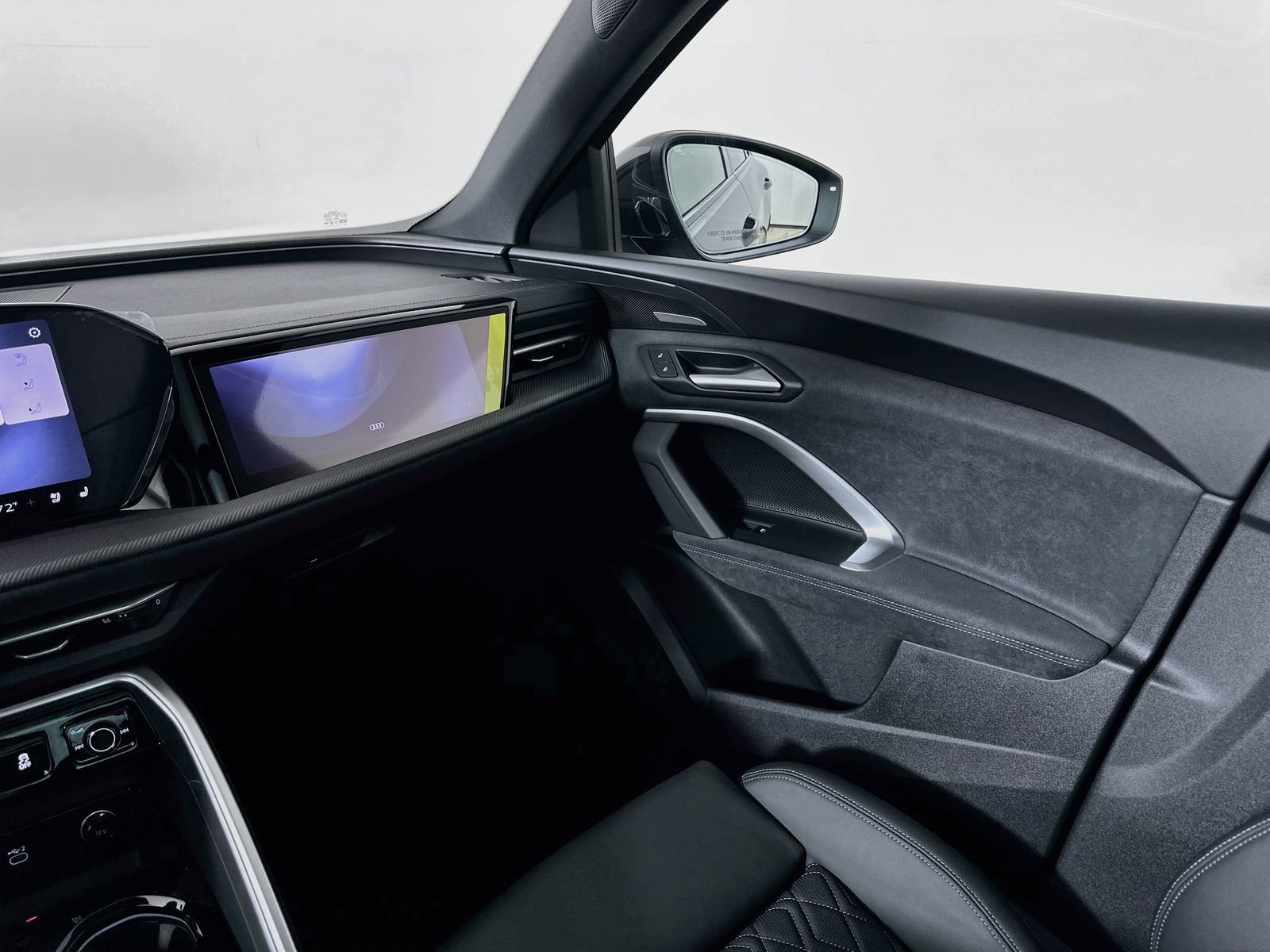 New 2026 Audi SQ5 Prestige AWD/4WD image 23