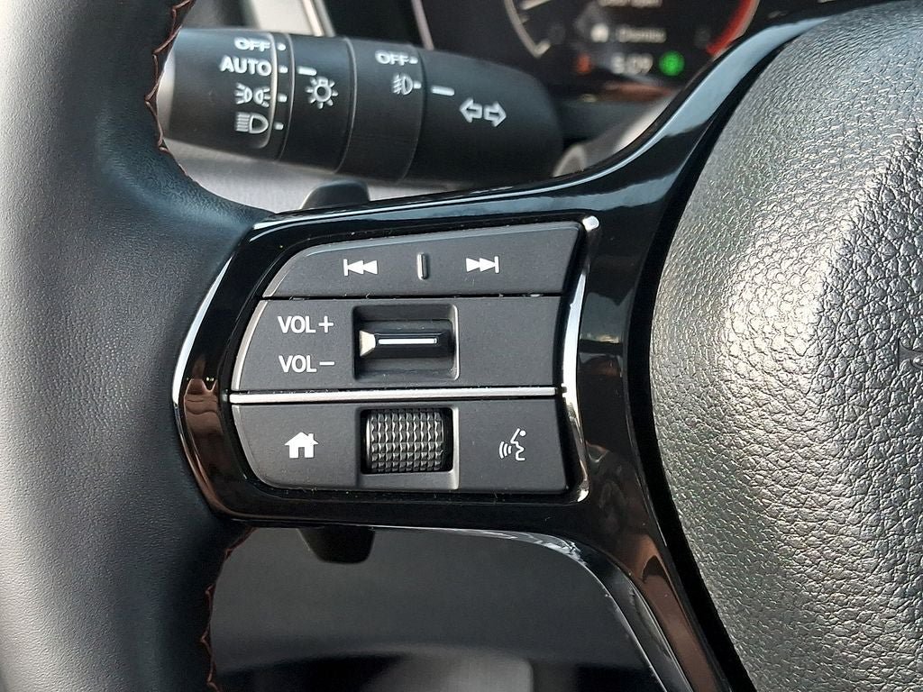 Used 2023 Honda Pilot TrailSport image 21