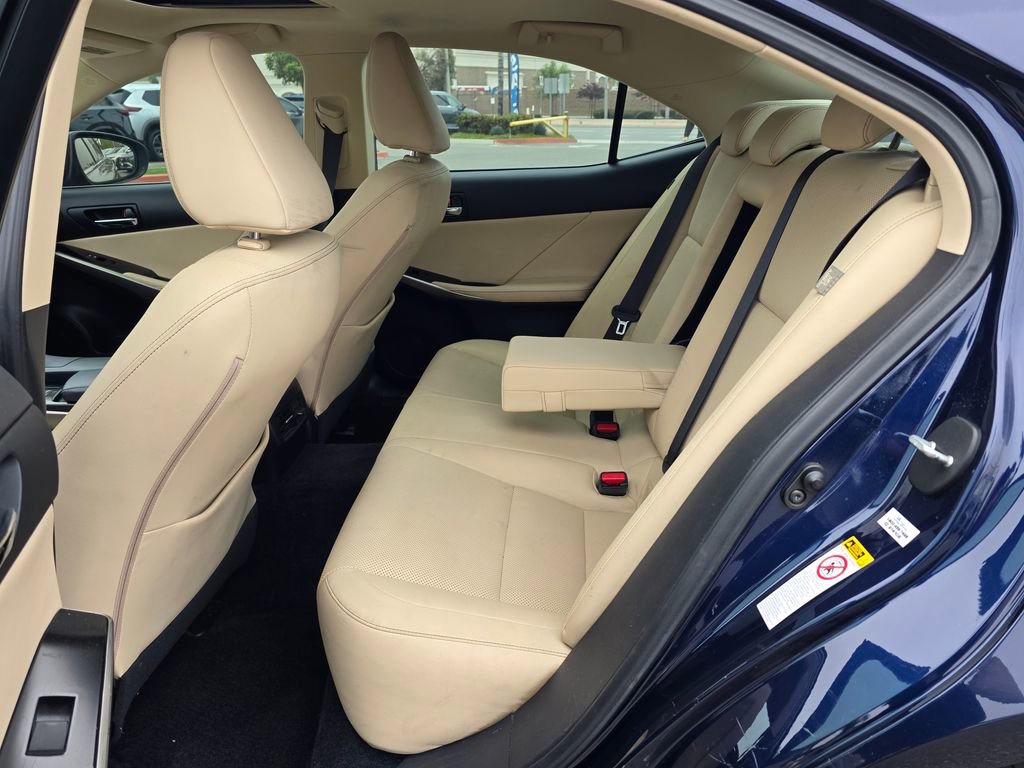 Used 2014 Lexus IS 250 w/ Navigation Package RWD image 15