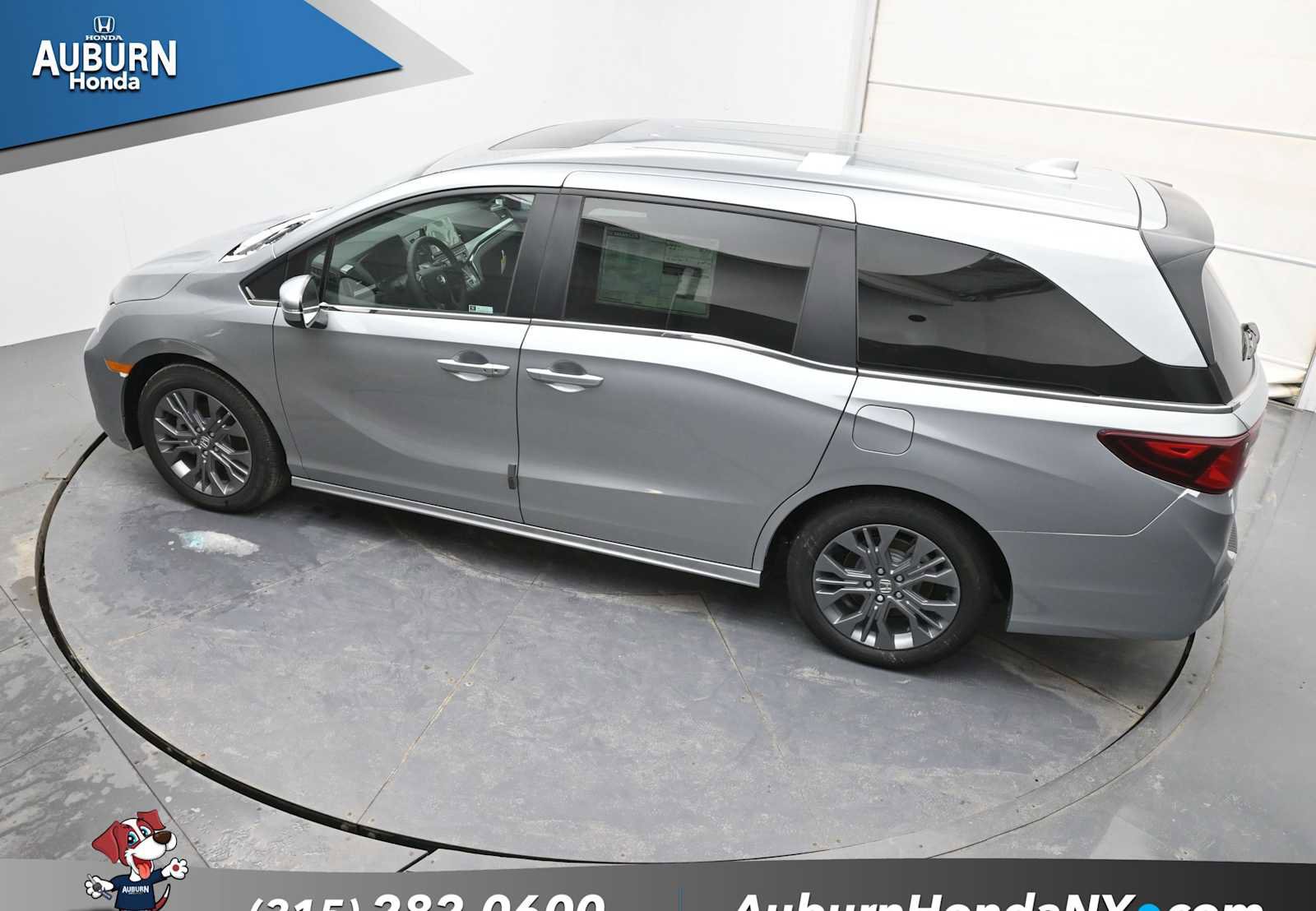 New 2026 Honda Odyssey Touring image 27
