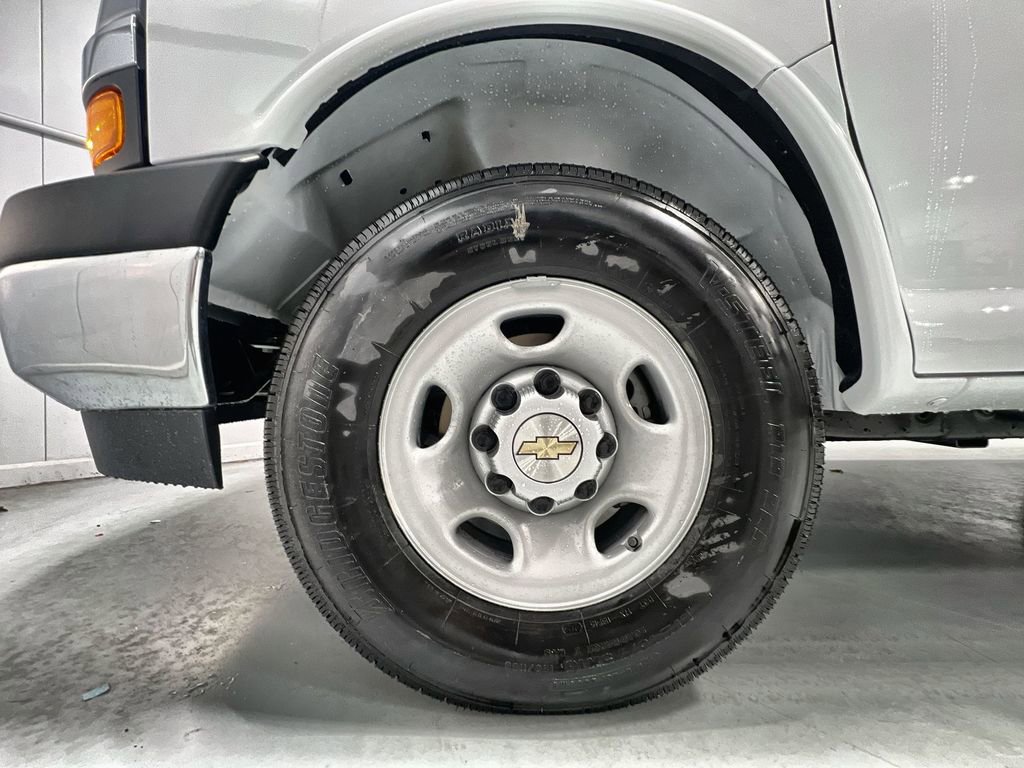 New 2025 Chevrolet Express 2500 w/ Driver Convenience Package image 18