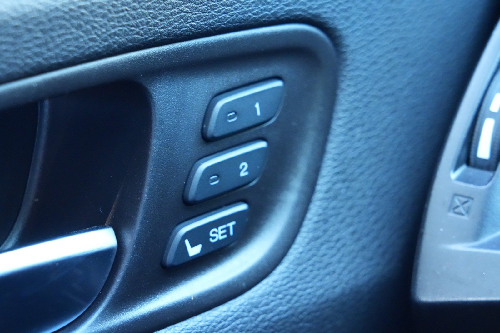 Used 2019 Acura MDX FWD image 17