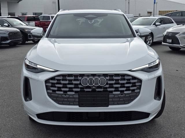 Used 2025 Audi Q5 Premium AWD/4WD image 33
