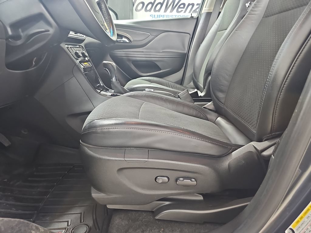 Used 2017 Buick Encore Preferred AWD/4WD image 33