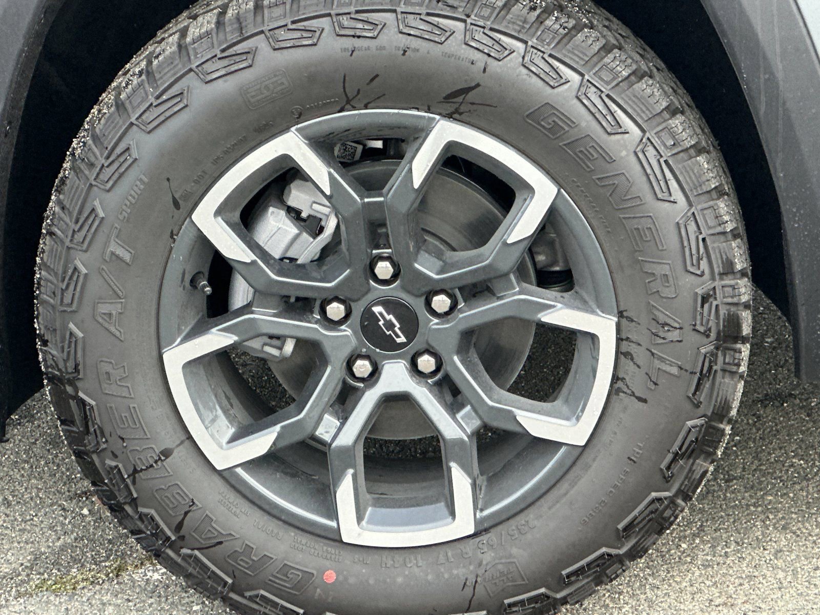 Used 2026 Chevrolet Equinox ACTIV AWD/4WD image 33