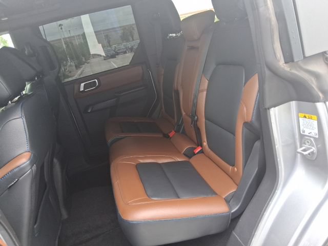 Used 2024 Ford Bronco Outer Banks w/ Sasquatch Package AWD/4WD image 16