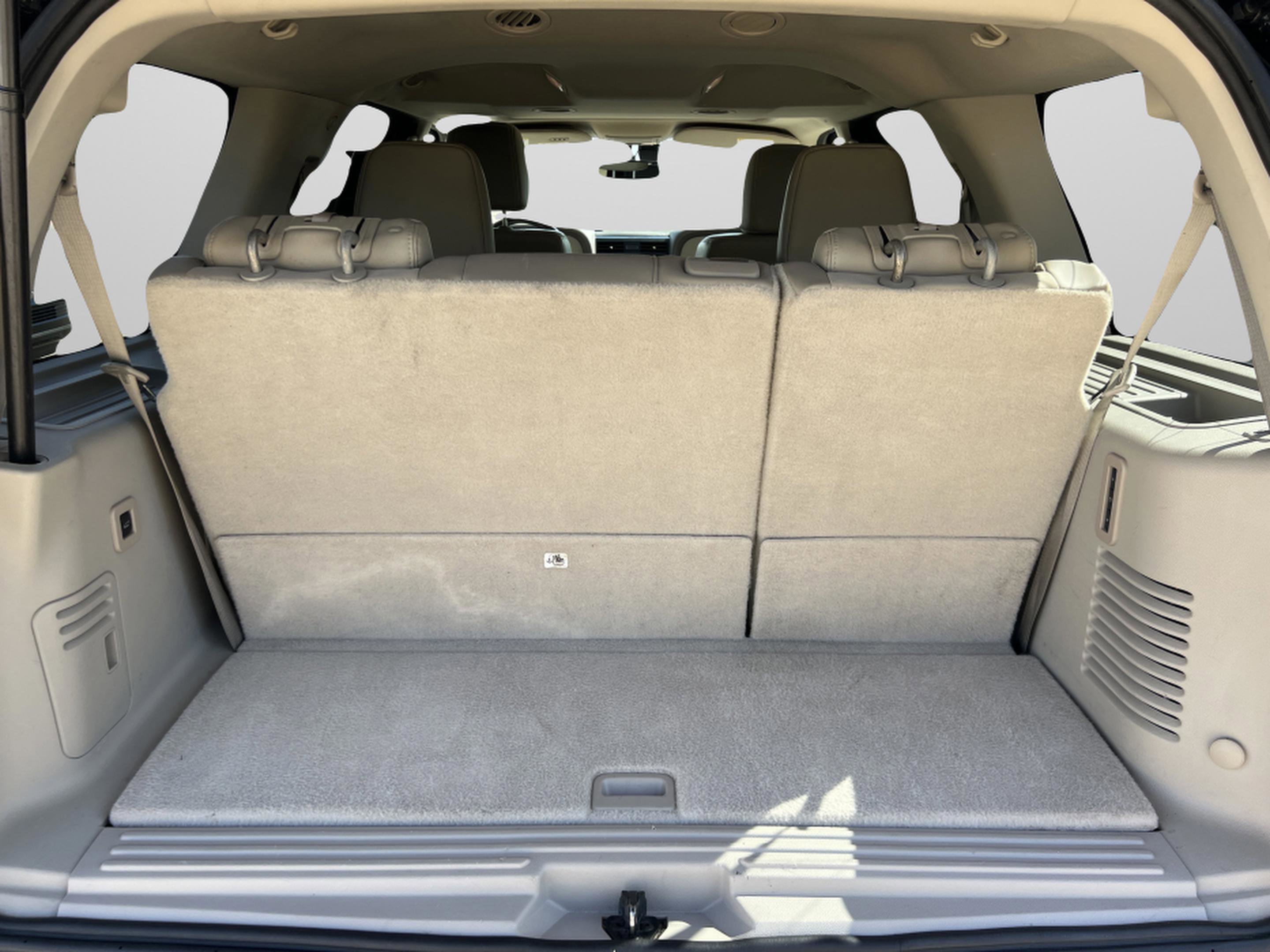 Used 2017 Lincoln Navigator Select image 34