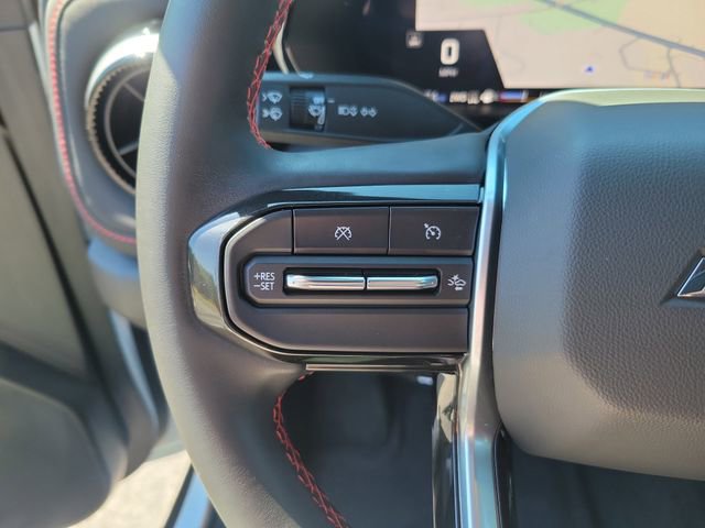 Used 2024 Chevrolet Colorado Z71 w/ Z71 Convenience Package 2 image 16