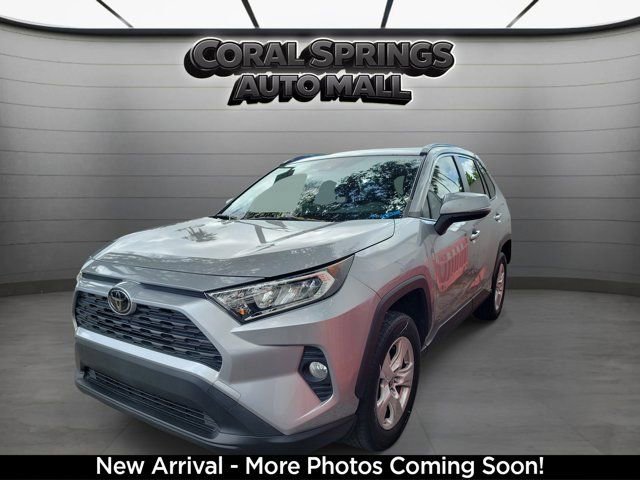 Used 2019 Toyota RAV4 XLE image 1