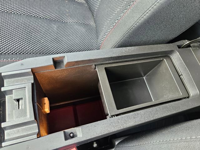 Used 2015 Chevrolet Equinox LT w/ Driver Convenience Package image 28