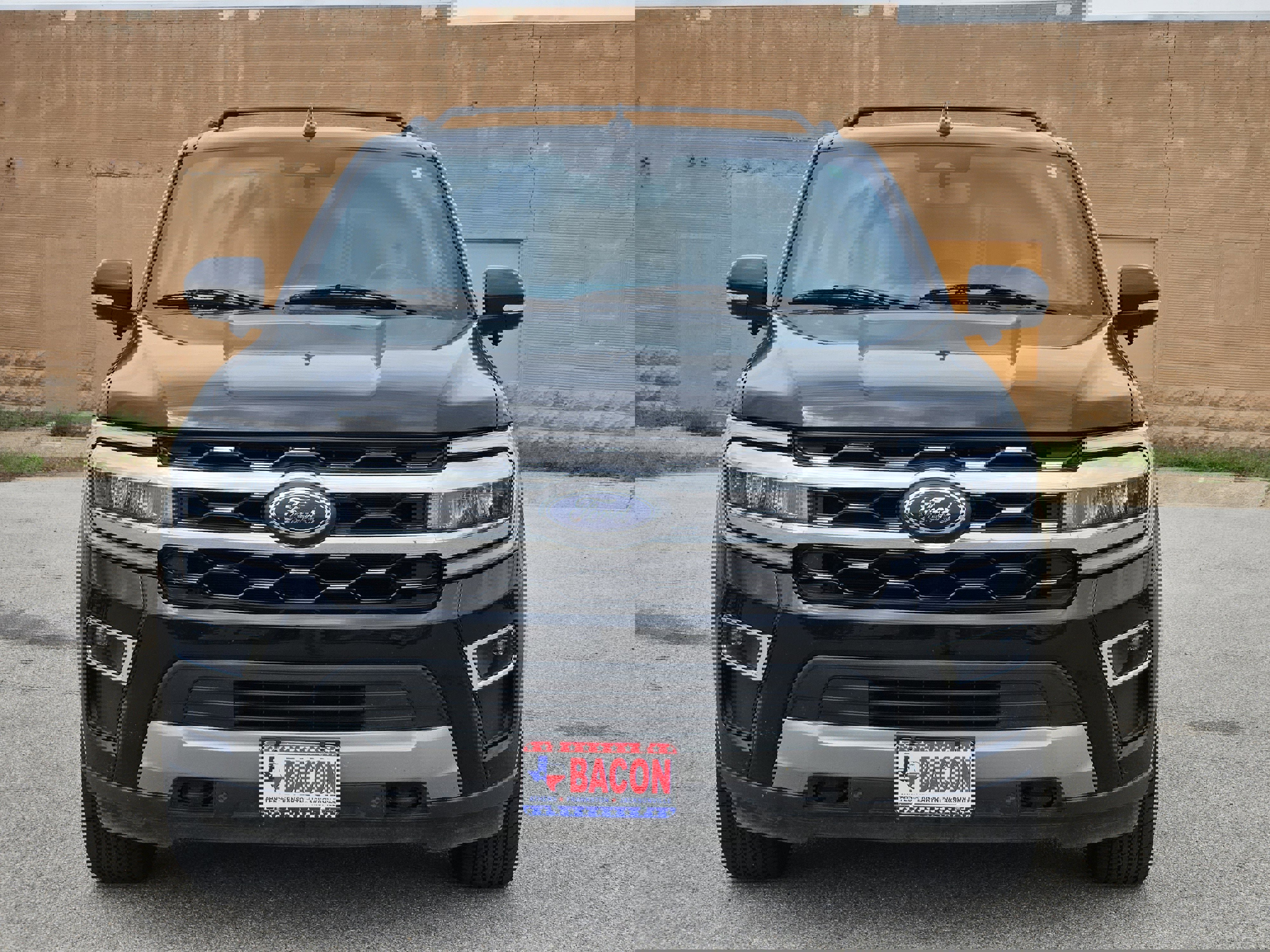 Used 2023 Ford Expedition Limited image 2